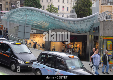 Entrée du centre commercial Princes près de la gare de Waverley Edimbourg en Ecosse Banque D'Images