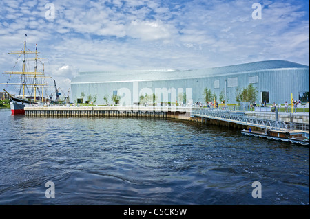 Riverside Museum nouvellement construit sur la rivière Clyde à Glasgow avec expositions retraçant l'histoire de l'Écosse de transport & voyage Banque D'Images