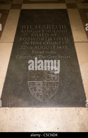 Pierre d'origine pour le roi Richard iii d'Angleterre en cathédrale de Leicester. Banque D'Images