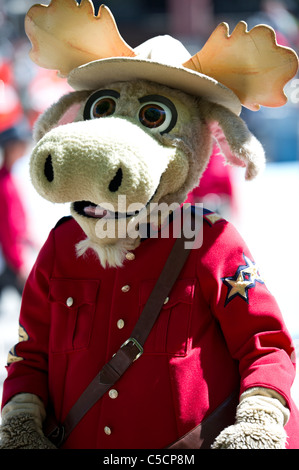 Mascot à corde Square, centre-ville de Calgary durant la semaine du Stampede Banque D'Images