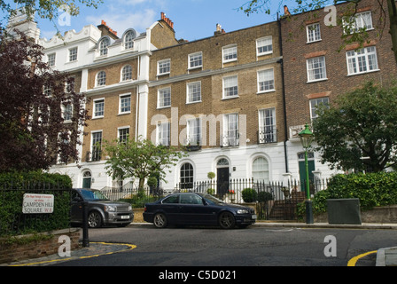 Campden Hill Square. Maisons géorgiennes, certaines des plus chères de Londres. Mode de vie riche vivant dans Holland Park Royal Borough de Kensington et Chelsea. Londres Royaume-Uni 2011 Angleterre HOMER SYKES Banque D'Images