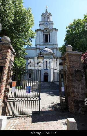 St Anne's Church, Limehouse, Londres, Angleterre, Royaume-Uni. Architecte Nicholas Hawksmoor. Banque D'Images