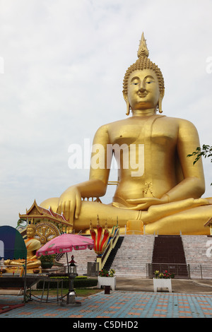 Big Buddha à Wat Muang Temple, Centre de la Thaïlande, d'Ang Thong Banque D'Images