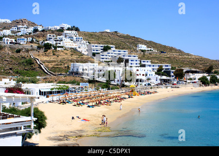 Plage d'Agios Stefanos Cyclades Mykonos Grèce Île de la mer Égée UE Union Européenne Europe Banque D'Images