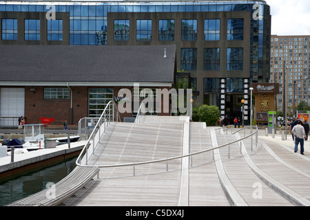 Le quai simcoe au pont de l'onde secteur riverain de Toronto (Ontario) Canada Banque D'Images
