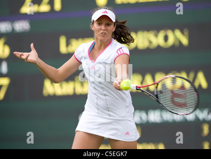 Laura Robson (GBR) en action lors de l'édition 2011 des Championnats de tennis de Wimbledon Banque D'Images