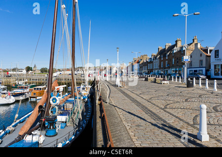 Le Harbourfront dans le pittoresque village de pêcheurs d'Anstruther, East Neuk, Fife, Scotland, UK Banque D'Images