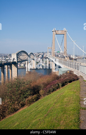 Pont Royal Albert et pont Tamar traversant Cornwall, Plymouth, Devon, Angleterre, Royaume-Uni Banque D'Images