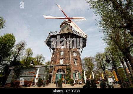 Moulin à le périphérique de la ville de mur dans la ville libre hanséatique de Brême, Allemagne Banque D'Images