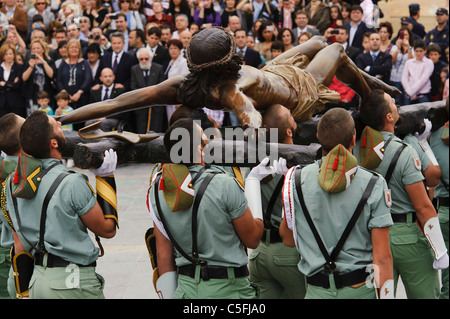 Des soldats de la légion étrangère à la Procession de la Semana Santa (Semaine Sainte) à Malaga, Andalousie, Espagne Banque D'Images