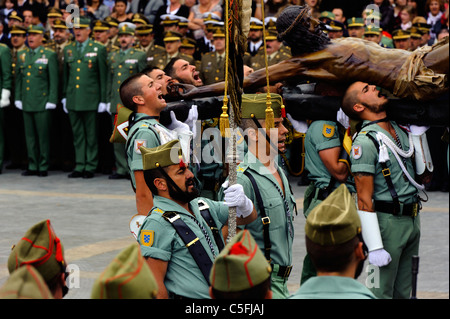 Des soldats de la légion étrangère à la Procession de la Semana Santa (Semaine Sainte) à Malaga, Andalousie, Espagne Banque D'Images