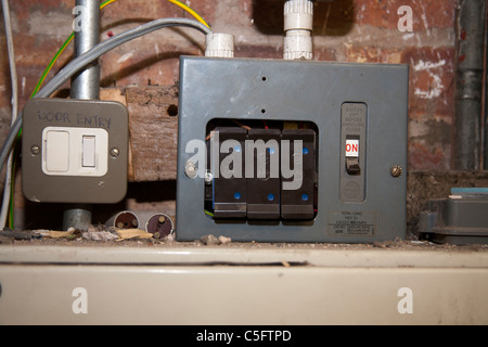 Le fusible du secteur de l'électricité, type de métal, connecteurs intérieur   Platine Banque D'Images