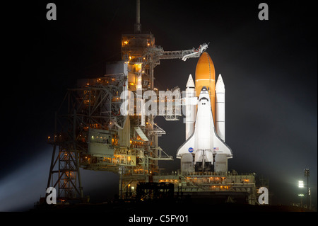 La navette spatiale Discovery STS 133 prêt à lancer son 39e et dernier vol le 23 février 2011 Banque D'Images