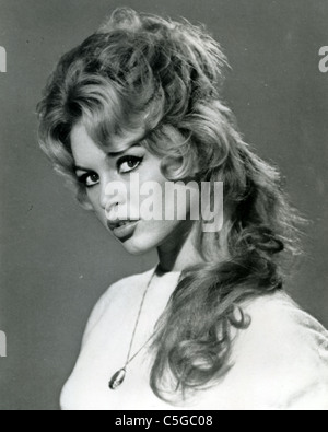 BRIGITTE BARDOT actrice du film français de 1956 Banque D'Images