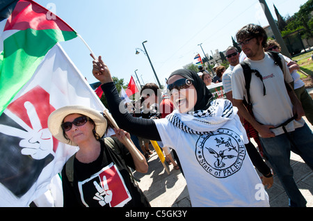 Des milliers de Palestiniens, Israéliens et des militants internationaux mars à Jérusalem Est pour appuyer les droits des Palestiniens. Banque D'Images