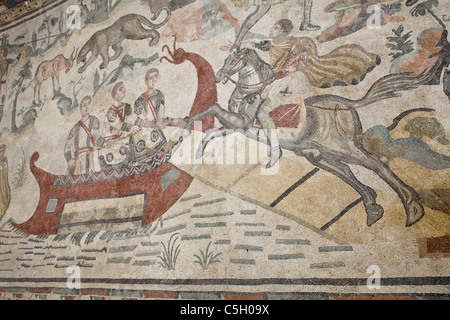 Couloir de la Grande Chasse (les hommes en bateau et les animaux), la Villa Romana del Casale près de Piazza Armerina Sicile Italie Banque D'Images