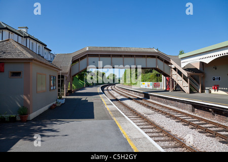 Churston Station sur le chemin de fer à vapeur préservé de Paignton et Dartmouth, Devon, Angleterre, Royaume-Uni Banque D'Images