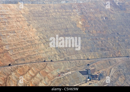 La mine de Bingham Canyon, ou Kennecott Copper Mine, à Salt Lake City, Utah, est le 2ème plus grand producteur de cuivre aux ETATS UNIS. Banque D'Images