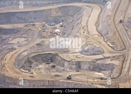 La mine de Bingham Canyon, ou Kennecott Copper Mine, à Salt Lake City, Utah, est le 2ème plus grand producteur de cuivre aux ETATS UNIS. Banque D'Images