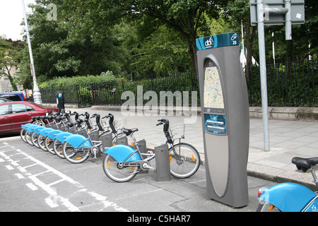 Dublin Bikes scheme location station sur Merrion Square à Dublin en Irlande Banque D'Images