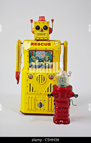 Deux robots-jouets Banque D'Images