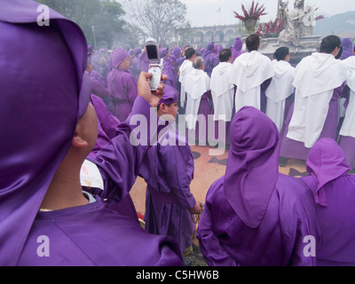 À l'occasion du Carême , les célébrations catholiques menant à la Semaine Sainte, les images de Jésus et de la Sainte Vierge sont réalisées à partir de Banque D'Images