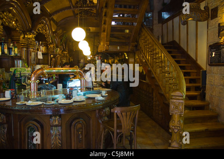 Bar restaurant du Plaza de Canalejas square centre de Madrid Espagne Europe Banque D'Images