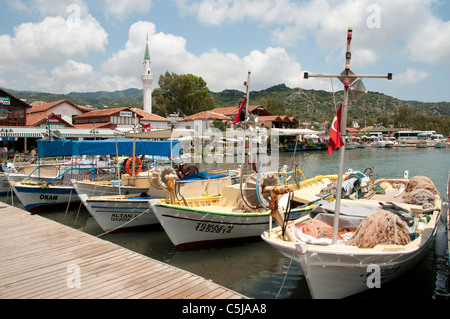 Turquie Port turc Ucagiz bateau pêche mer Banque D'Images