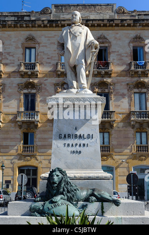 Ancien Grand Hôtel à Piazza Garibaldi à Trapani, Sicile, Italie Banque D'Images