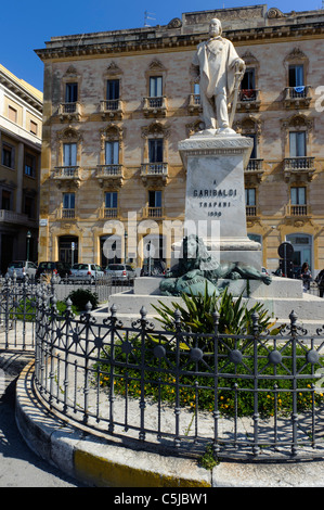 Ancien Grand Hôtel à Piazza Garibaldi à Trapani, Sicile, Italie Banque D'Images