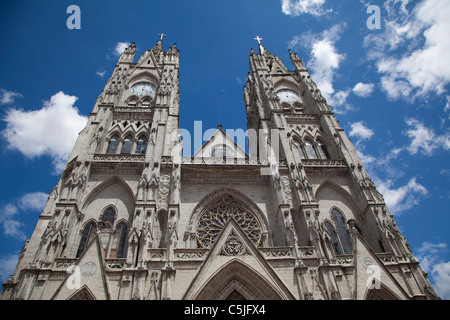 Extérieur de la cathédrale inachevée à Quito, Équateur, également connu sous le nom de la basilique du voeu National Banque D'Images