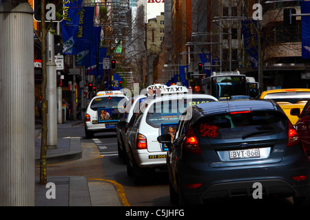 La circulation dans le centre-ville de Sydney CBD Sydney Australie Banque D'Images