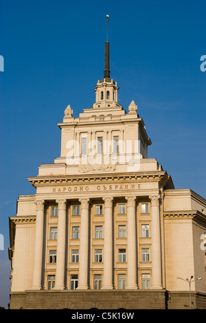 Ancien parti House (Parti communiste bulgare), maintenant utilisé par l'Assemblée nationale de Bulgarie, le Largo, Sofia, Bulgarie Banque D'Images