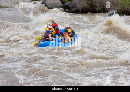 Les chevrons de la rivière en eau vive sur le Rio Grande Banque D'Images