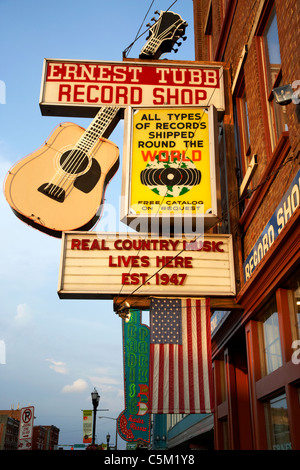 Ernest tubbs record shop sur broadway Downtown Nashville Tennessee USA Banque D'Images