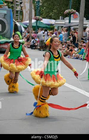 Les parcs de Walt Disney World Resort à rebours de Pixar parade fun à Hollywood studios Orlando en Floride Banque D'Images