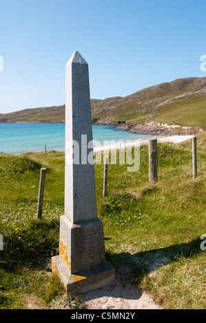 Un mémorial à West Bay sur Vatersay rend hommage aux victimes du naufrage 'Annie Jane'. Tous les détails dans la description. Banque D'Images