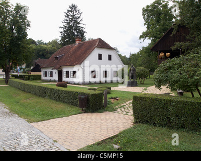 Kumrovec, Croatie - Naissance maison de leader politique maréchal Josip Broz Tito en musée du vieux village Banque D'Images