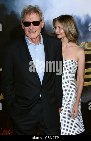 HARRISON FORD Calista Flockhart COWBOYS ET ALIENS. Première mondiale SAN DIEGO CALIFORNIA USA 23 Juillet 2011 Banque D'Images