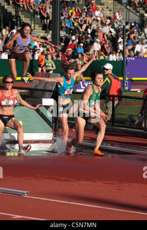 3000m steeple femmes ressortissants USATF Eugene Oregon 2011 image réalisée à partir de la foule Banque D'Images