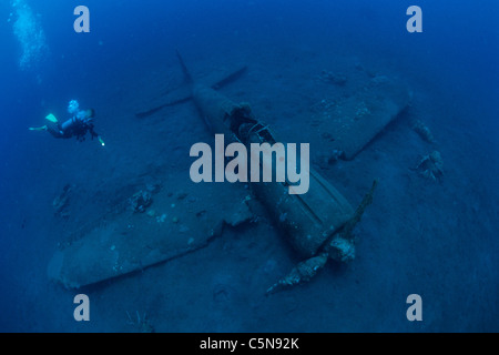 Épave de l'avion zéro, Kimbe Bay, New Britain, Papouasie Nouvelle Guinée Banque D'Images