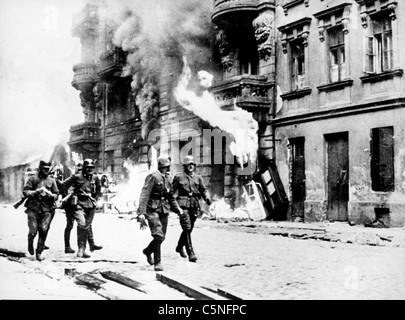 Les troupes allemandes pendant le siège de Leningrad Banque D'Images