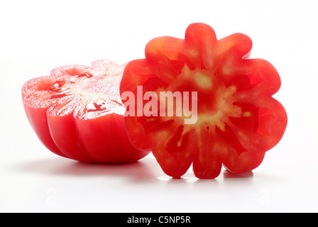 Les variétés de tomates, Zahnradtomate:cross section, deux moitiés Banque D'Images