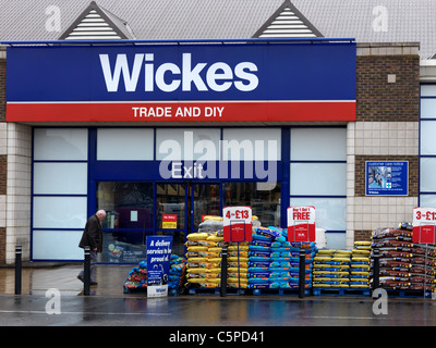 Wickes DIY et le commerce extérieur du magasin Angleterre Surrey Epsom Banque D'Images