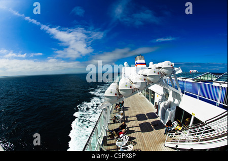 À bord du Brittant Ferries mv Pont Aven la voile dans le golfe de Gascogne Banque D'Images