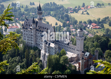 Le château de Neuschwanstein à Schwangau, Bavière en Allemagne. Ostallgäu. Alpes Allgäu. Angle élevé. Banque D'Images