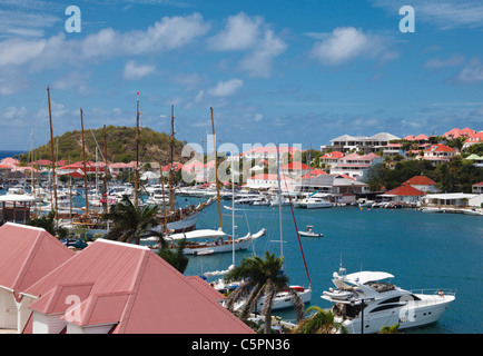 Bateaux dans port de Gustavia à St Barth Banque D'Images