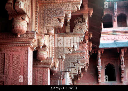 Fort rouge, murs (1565-1573), Agra, Inde Banque D'Images