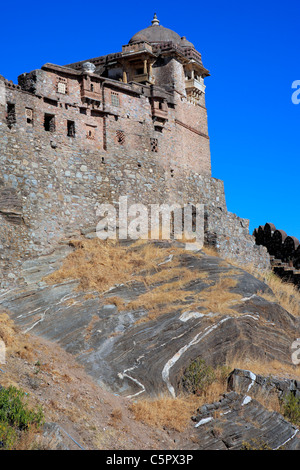 Fort, Badal Mahal Palace (15e siècle), Kumbalgarh, Inde Banque D'Images