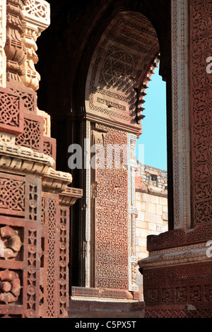 Qutb Minar, Alay Darvaza (sultan Ala-ud-Din gate), 1310, Delhi, Inde Banque D'Images